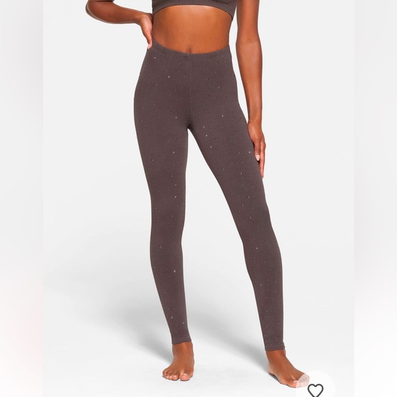 SKIMS Pants - SKIMS OUTDOOR RHINESTONE COTTON LEGGINGS small